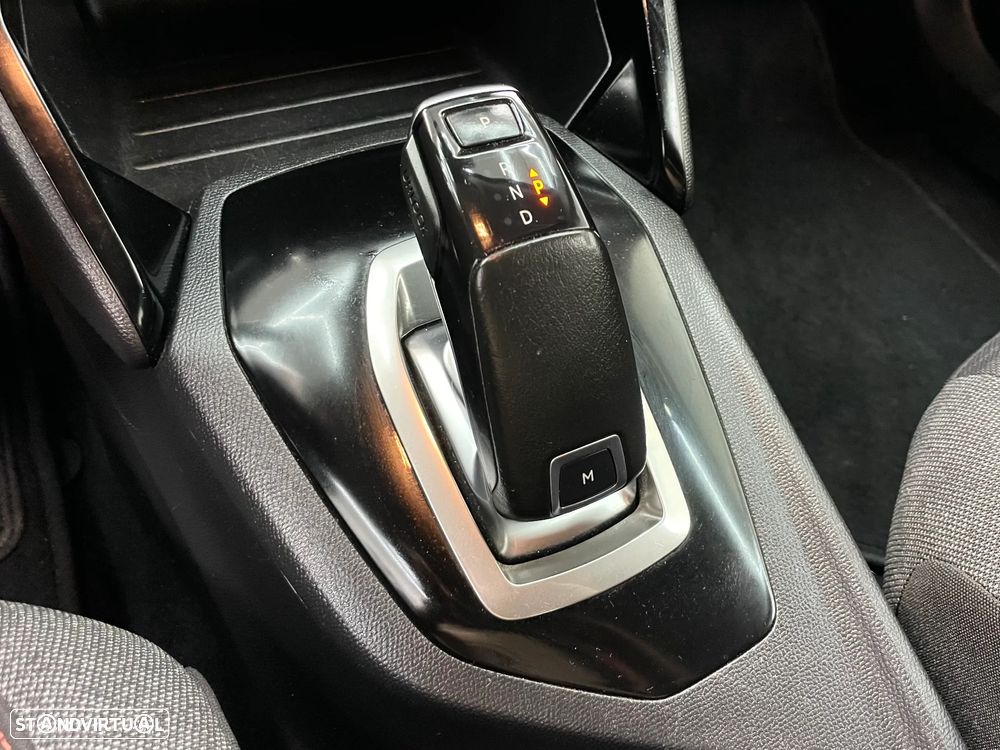 Peugeot 2008 1.5 BlueHDi Active Pack EAT8 - 10