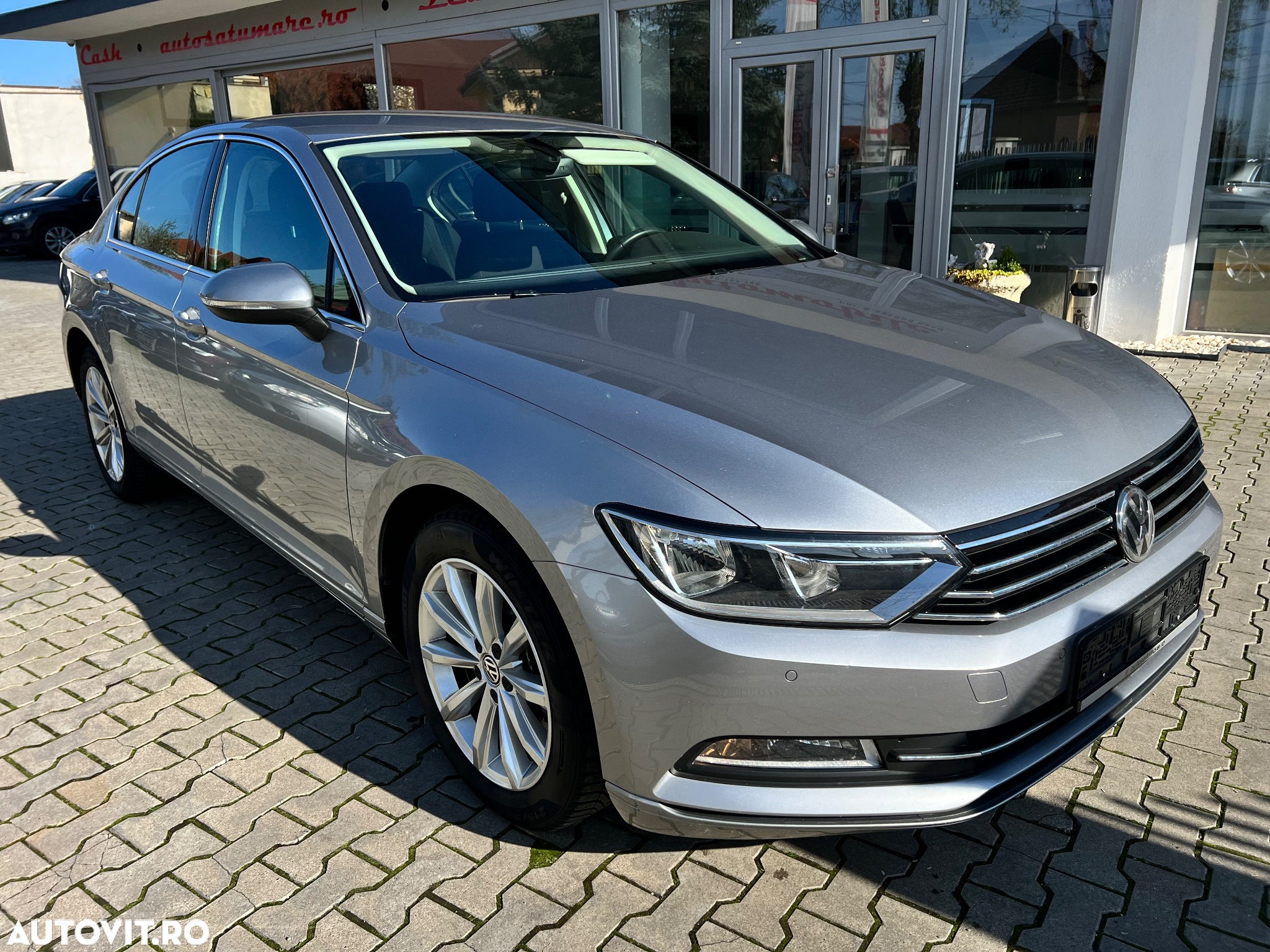 Volkswagen Passat - 3