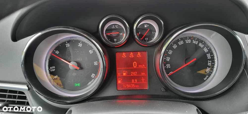 Opel Zafira - 1