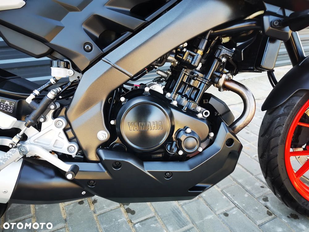 Yamaha MT - 12