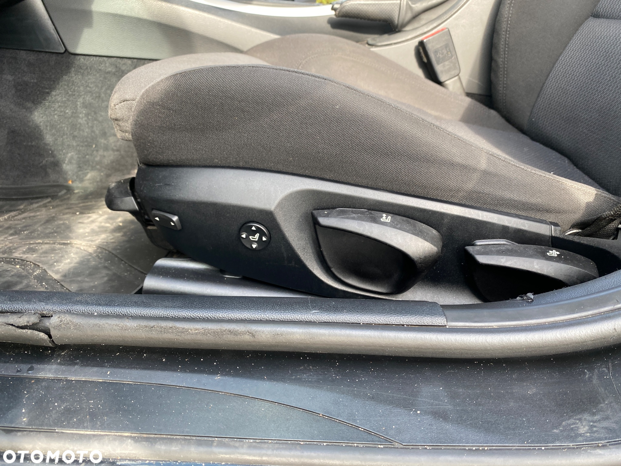 BMW Seria 3 320d DPF Touring - 25