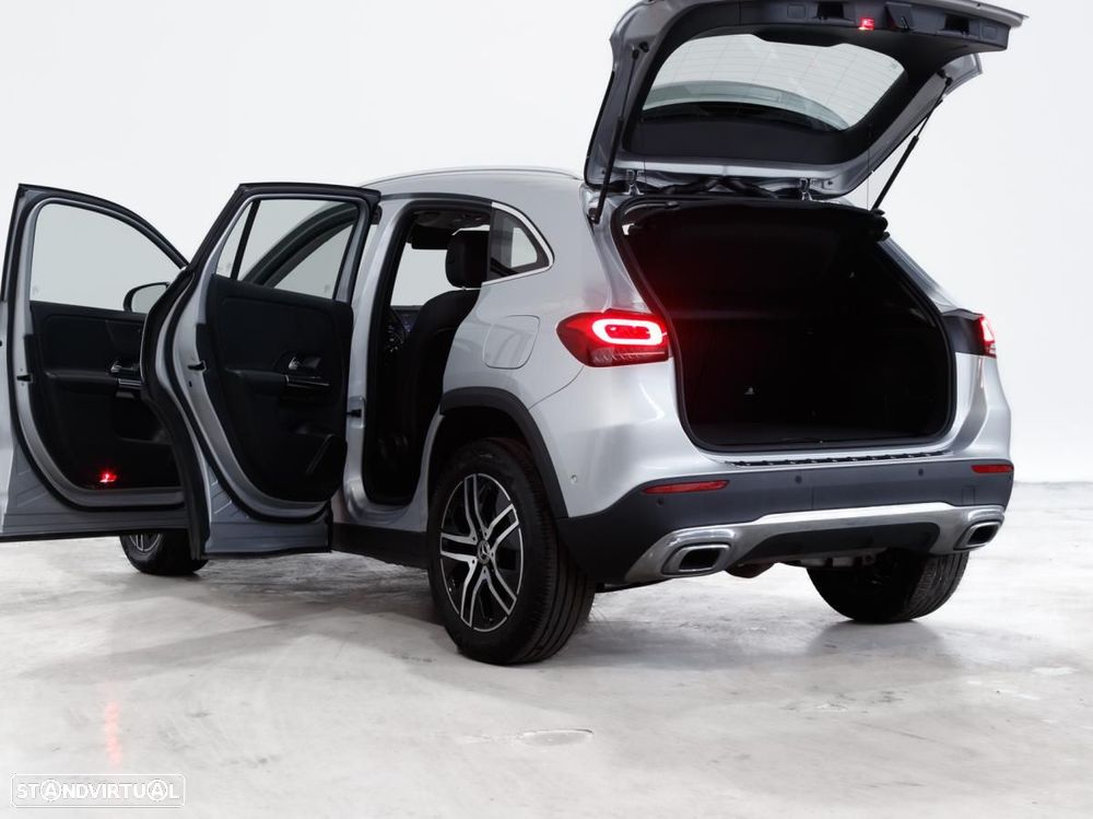 Mercedes-Benz GLA 180 7G-DCT Progressive - 5