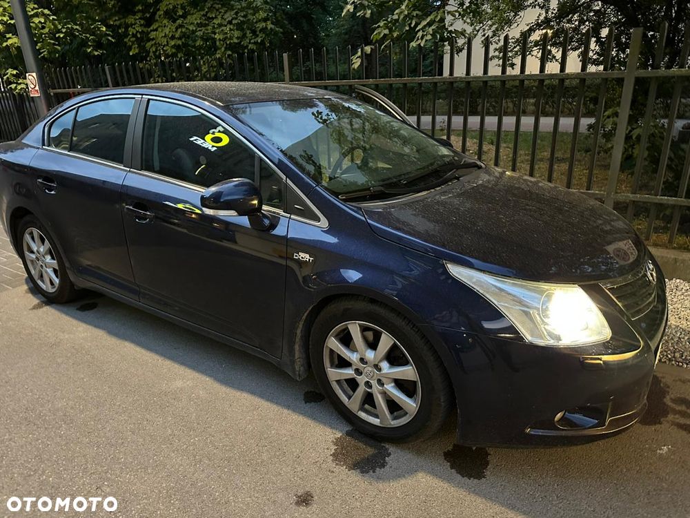 Toyota Avensis 2.2 D-4D Platinium - 3