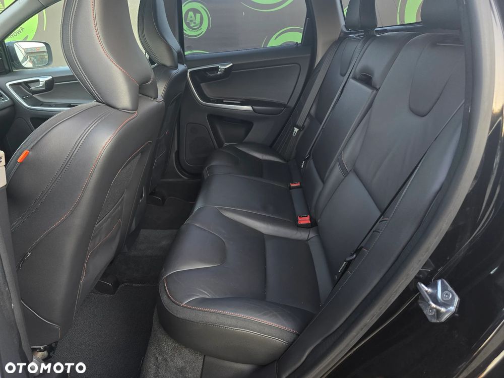 Volvo XC 60 - 24