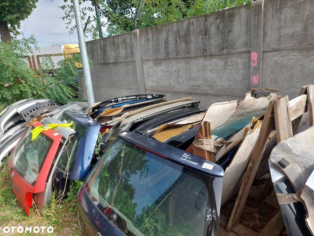 KLAPA BAGAŻNIKA + LAMPY VOLKSWAGEN GOLF III HB 5D - 8