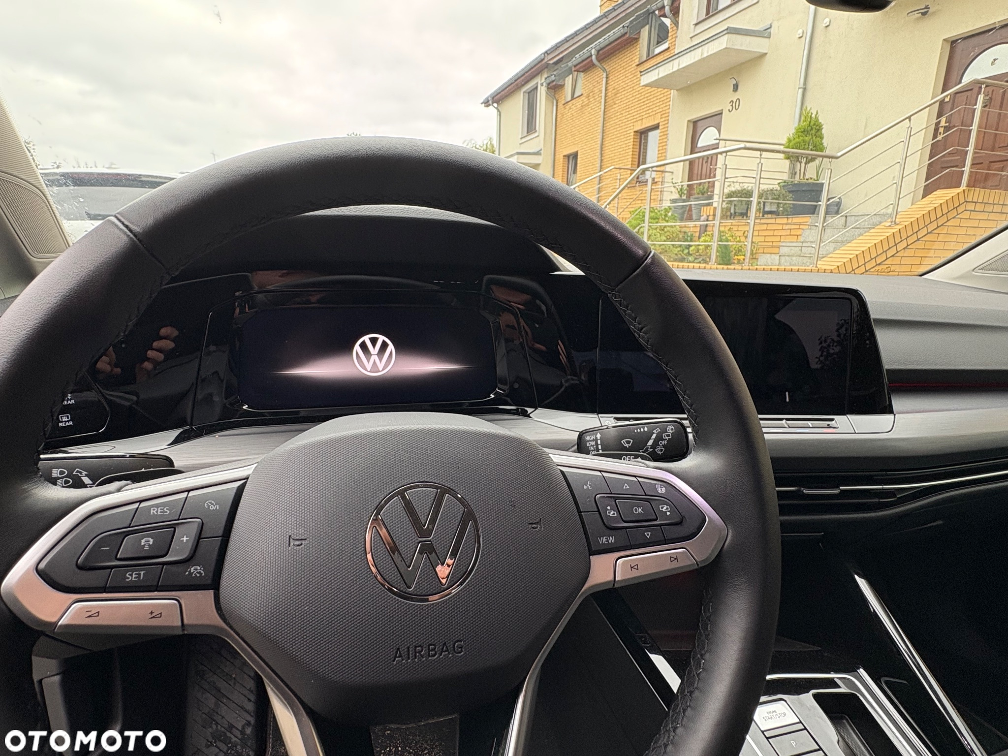 Volkswagen Golf - 16