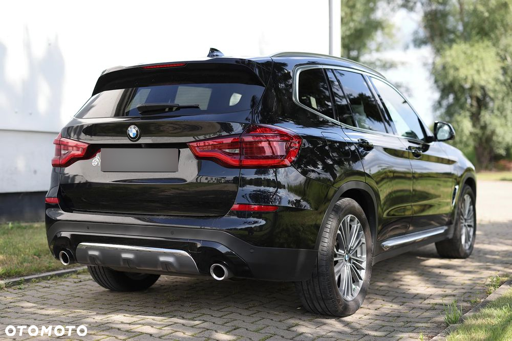 BMW X3 xDrive20i Luxury Line - 6