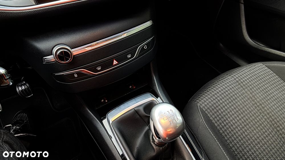 Peugeot 308 PureTech 130 GPF Stop & Start Active Business-Paket - 20