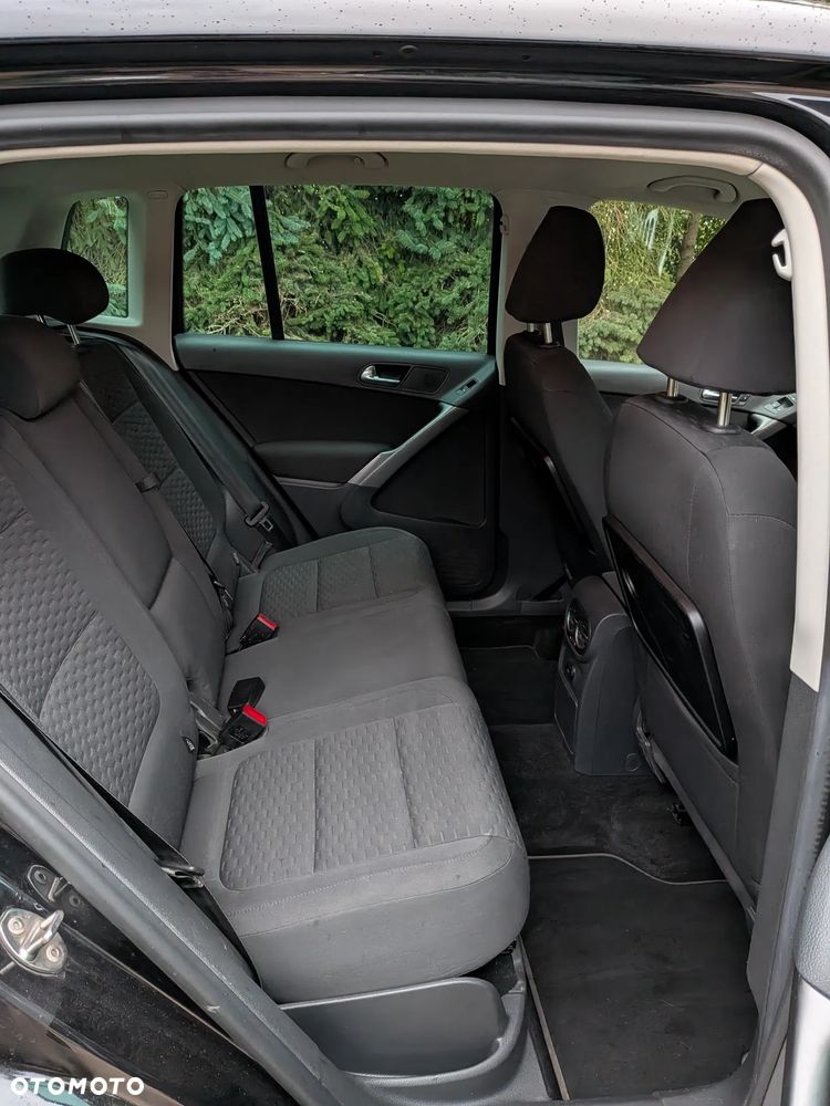 Volkswagen Tiguan - 12