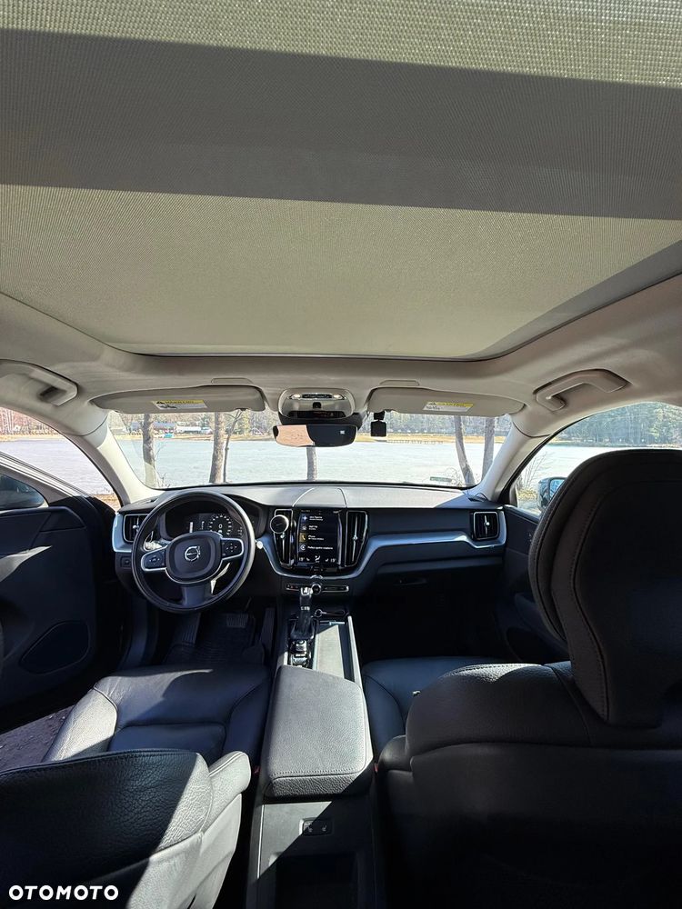 Volvo XC 60 T6 AWD Geartronic Momentum Pro - 2