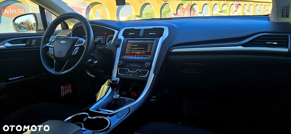 Ford Mondeo 1.5 EcoBoost Ambiente Plus - 9
