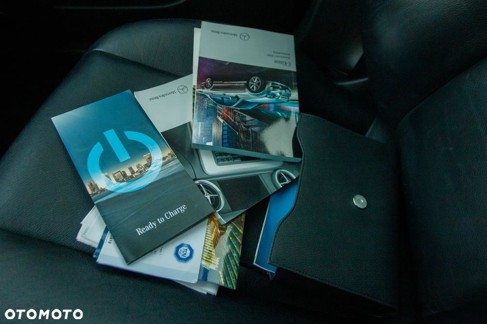 Mercedes-Benz Klasa C 350 CDI DPF (BlueEFFICIENCY) 7G-TRONIC Avantgarde - 31