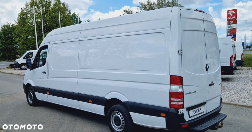 Mercedes-Benz Sprinter - 9