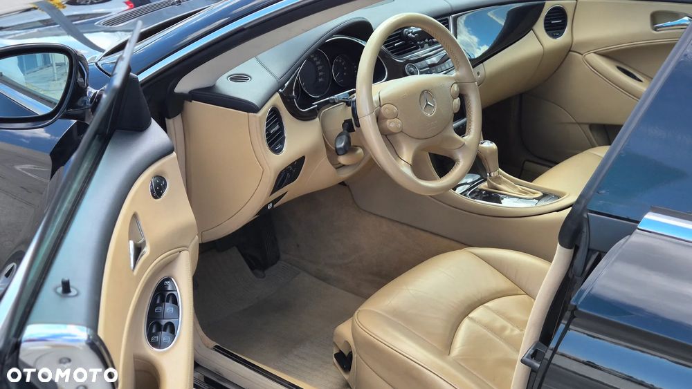 Mercedes-Benz CLS 350 CGI 7G-TRONIC - 25