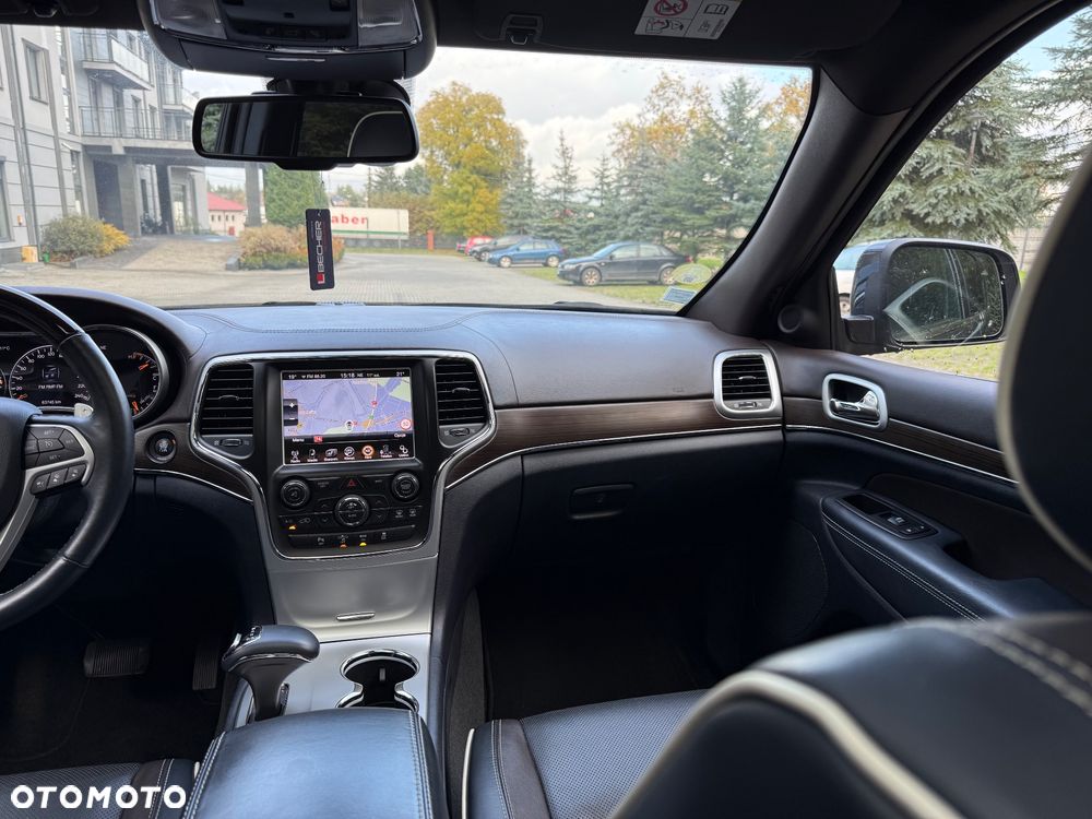 Jeep Grand Cherokee - 11
