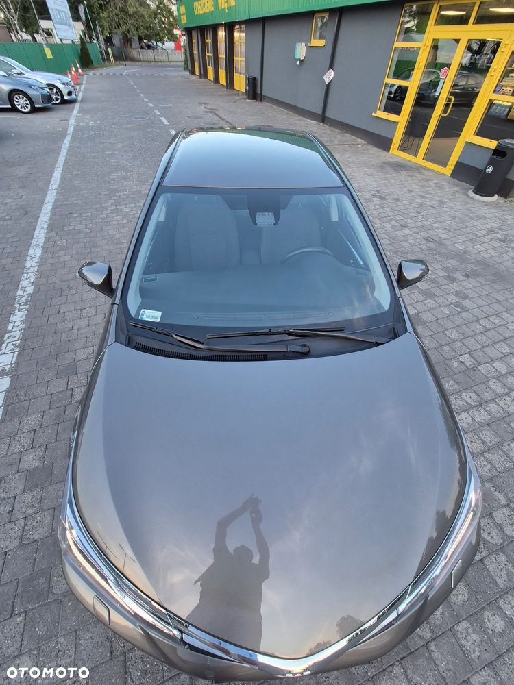 Toyota Corolla - 13