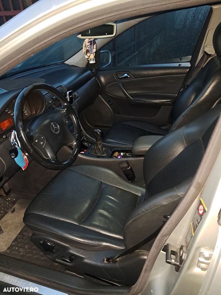 Mercedes-Benz C - 13