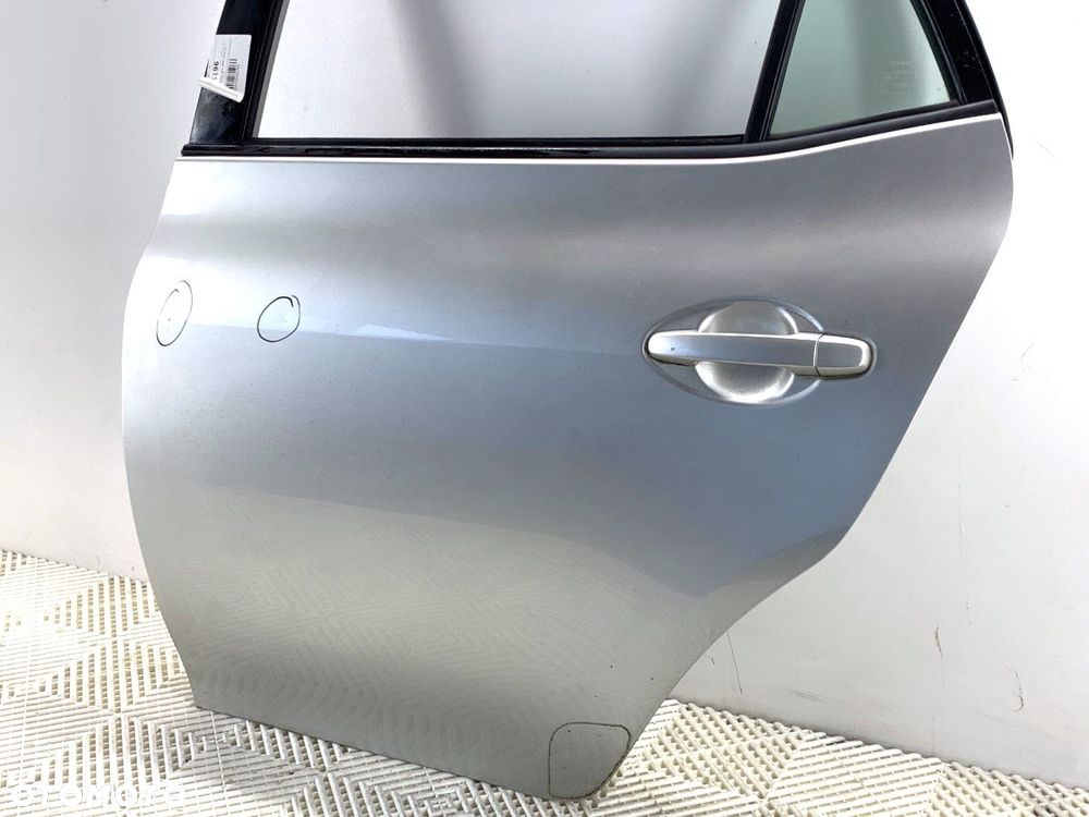 DRZWI LEWY TYŁ  TOYOTA AURIS (_E15_) 2006 - 2012 1.4 (ZZE150_) 71 kW [97 KM] benzyna 2007 - 2012 - 2