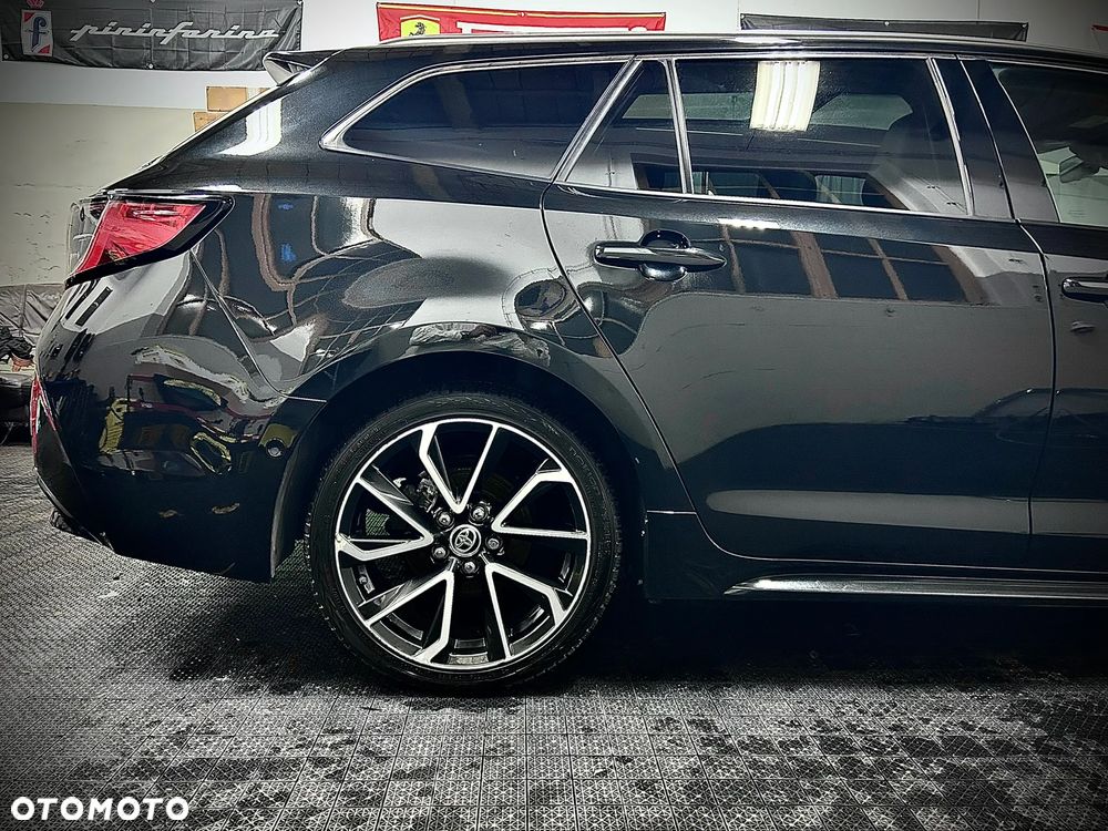 Toyota Corolla 2.0 Hybrid Executive - 5