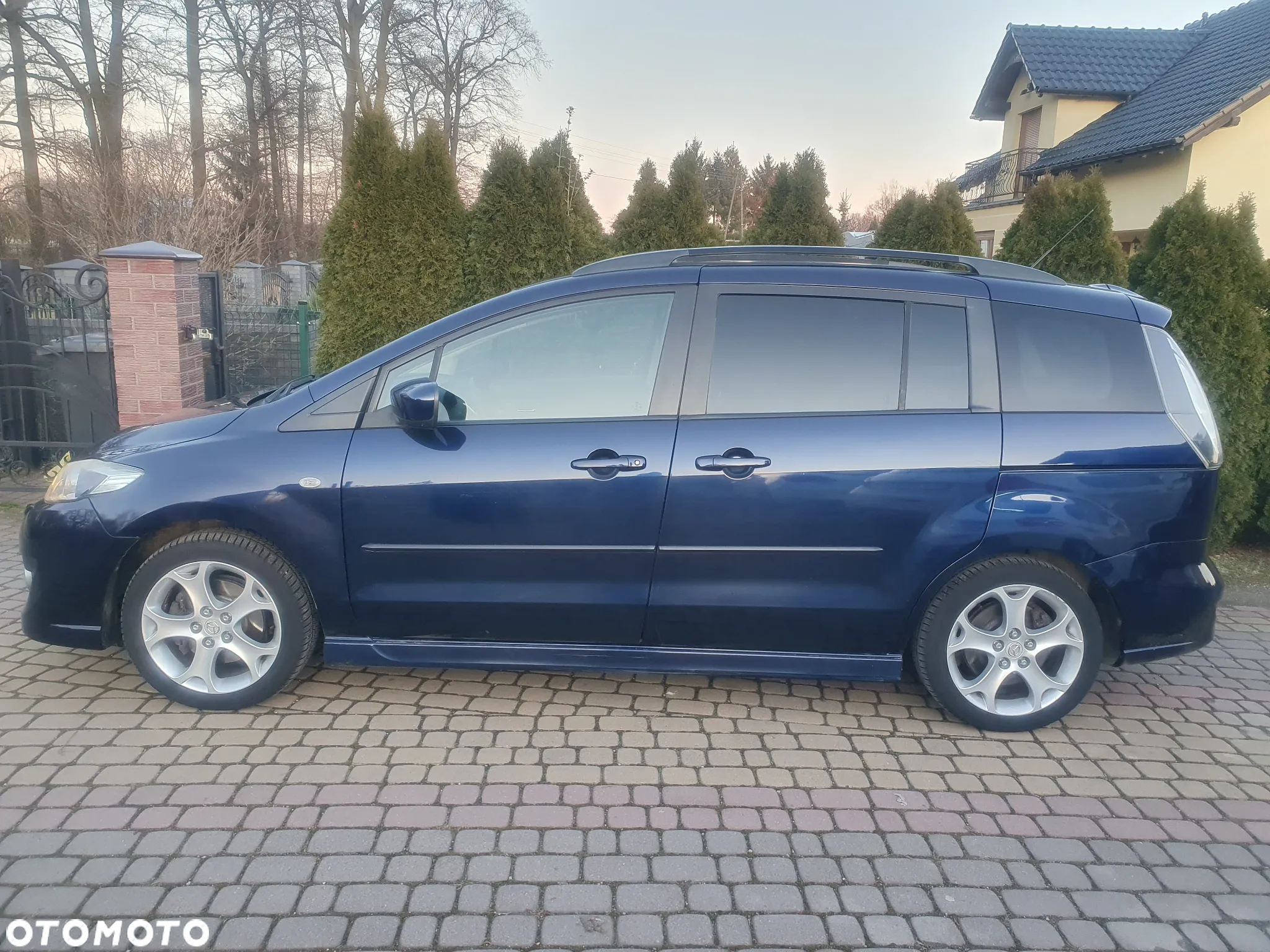 Mazda 5 2.0 Exclusive - 2