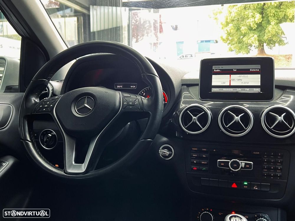 Mercedes-Benz B 180 d Style - 22