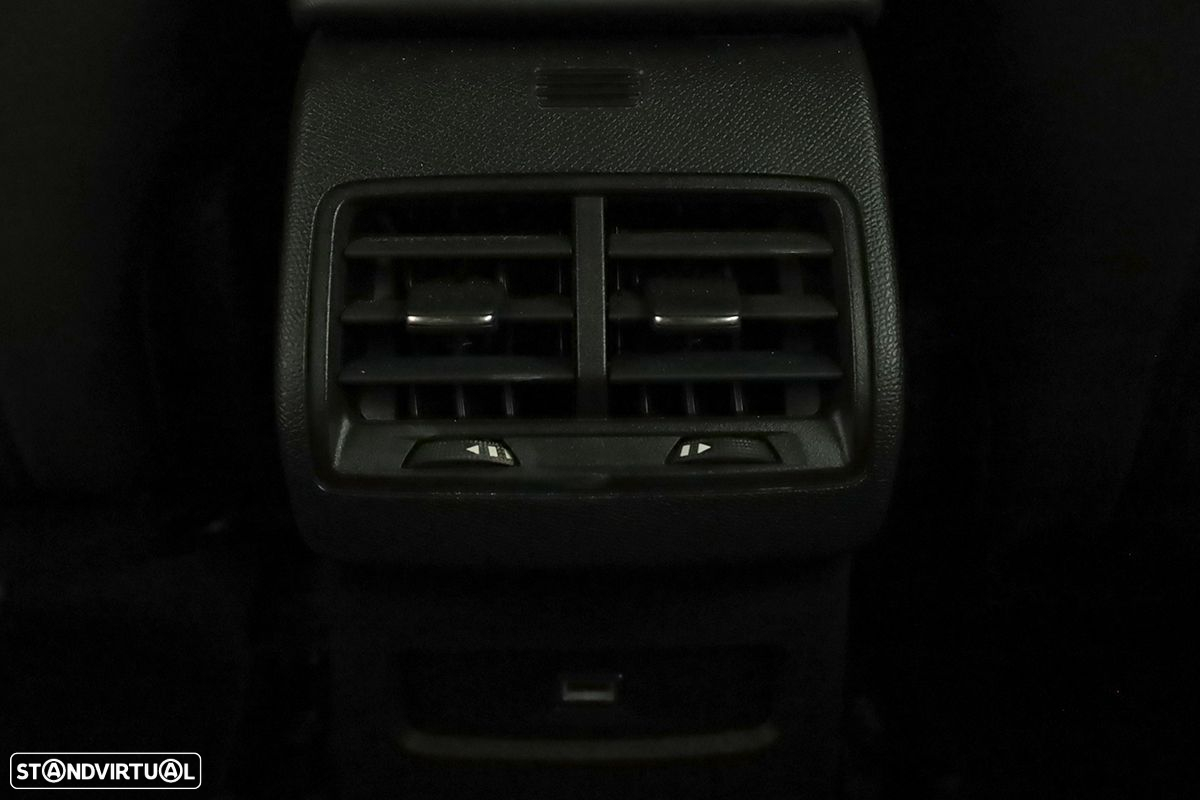 Citroën C4 1.2 PureTech Plus EAT8 - 23