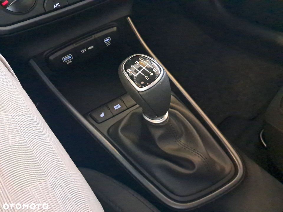 Hyundai Bayon - 22