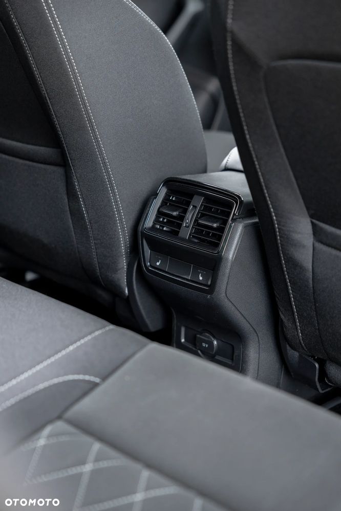 Skoda Karoq 1.5 TSI ACT Selection DSG - 13
