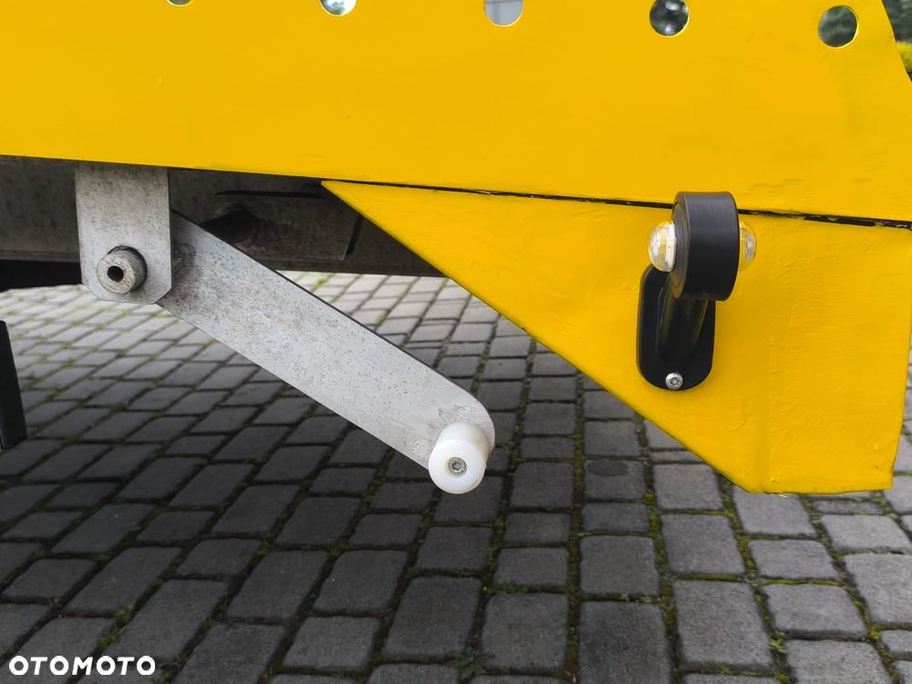 Mercedes-Benz SPRINTER - 21