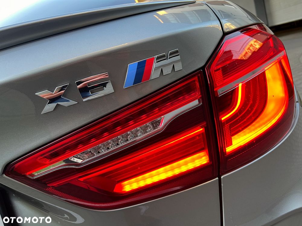 BMW X6M - 28