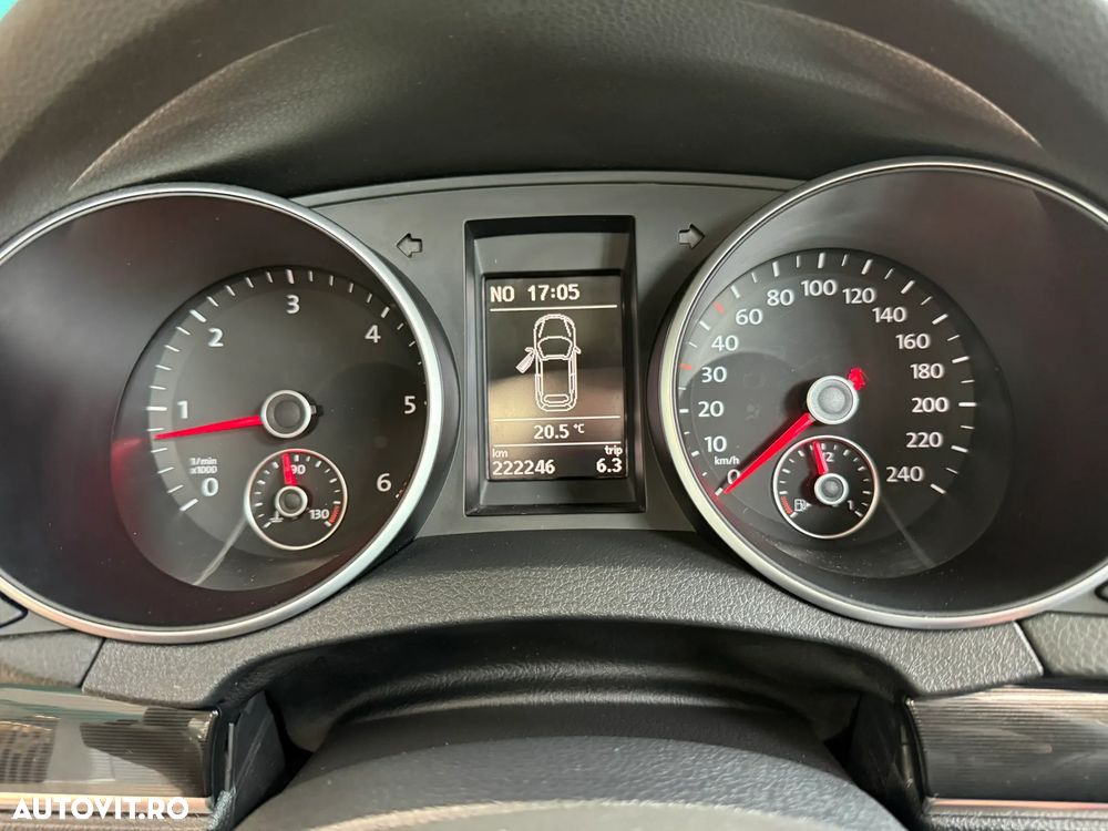 Volkswagen Golf 1.6 TDI DPF Style - 31