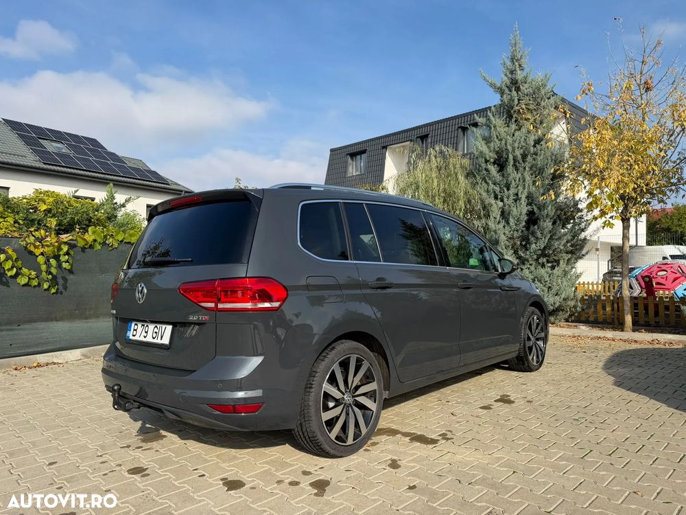Volkswagen Touran 2.0 TDI DSG Highline - 2