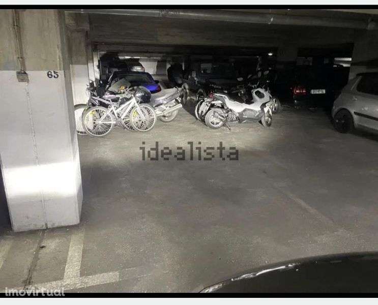 Lugar de garagem para mota Algés, Lisboa - Grande imagem: 2/4