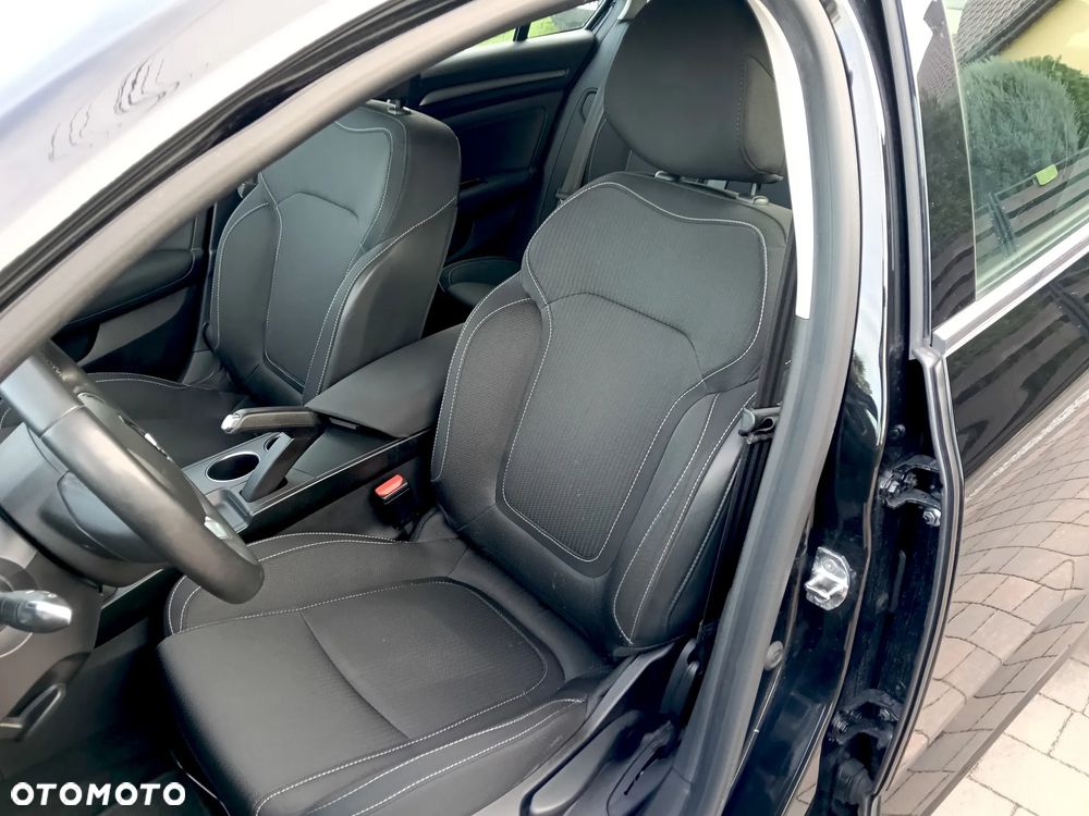 Renault Megane TCe 140 GPF EDC BUSINESS EDITION - 13