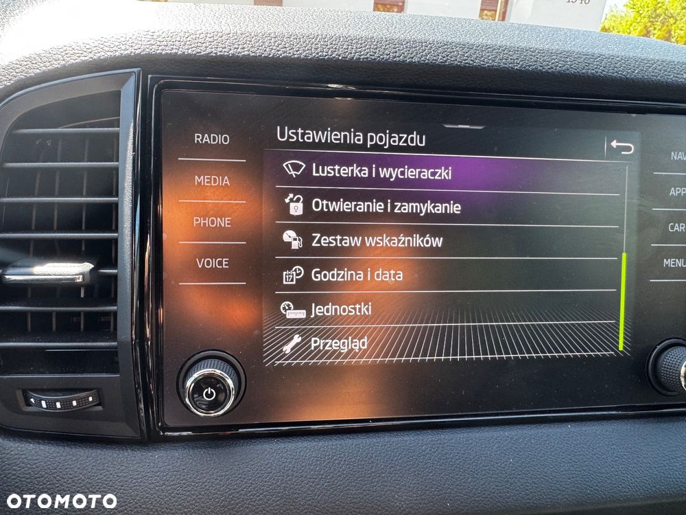 Skoda Karoq 1.5 TSI ACT Sportline DSG - 30