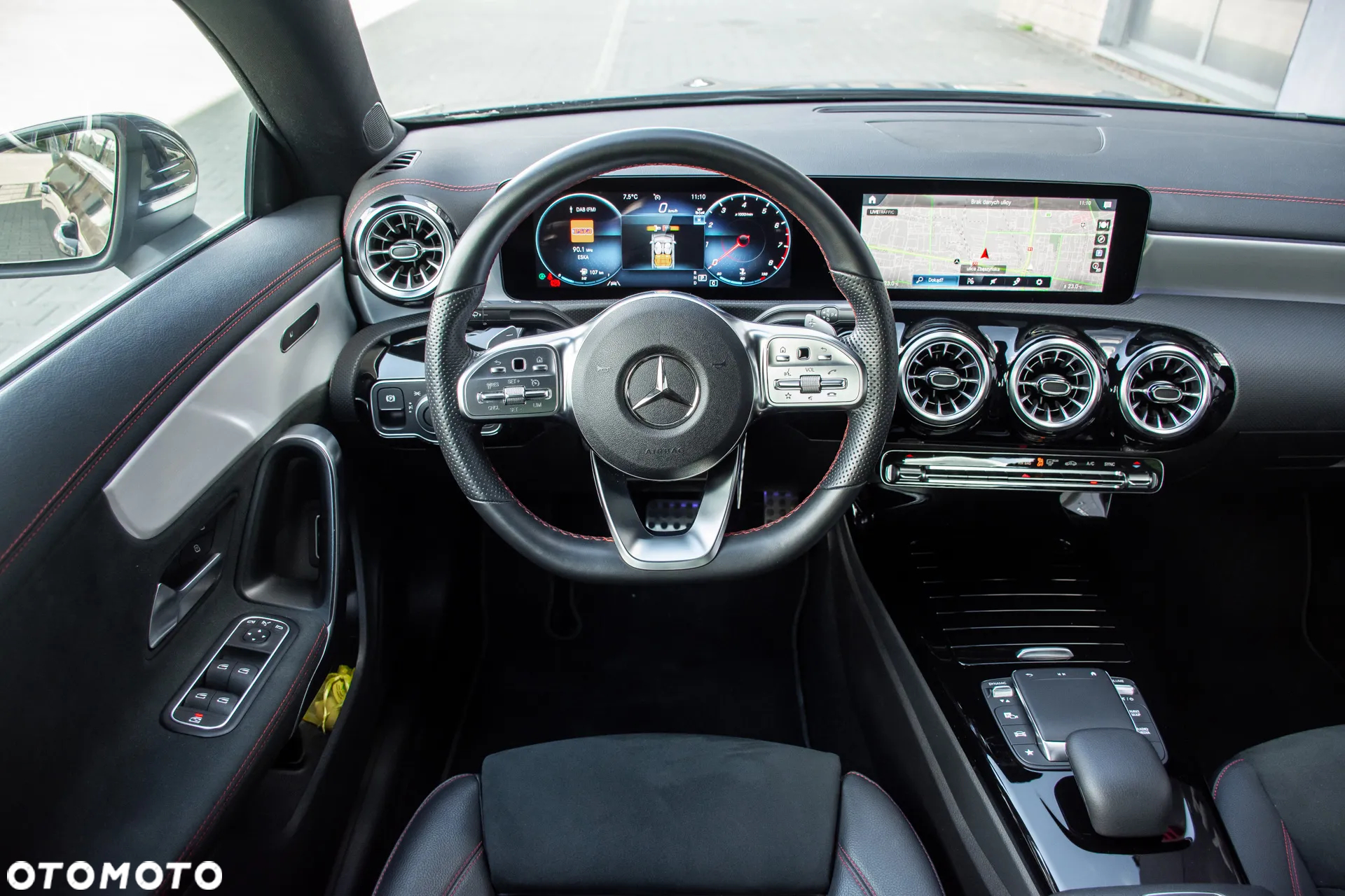 Mercedes-Benz CLA 180 AMG Line 7G-DCT - 16