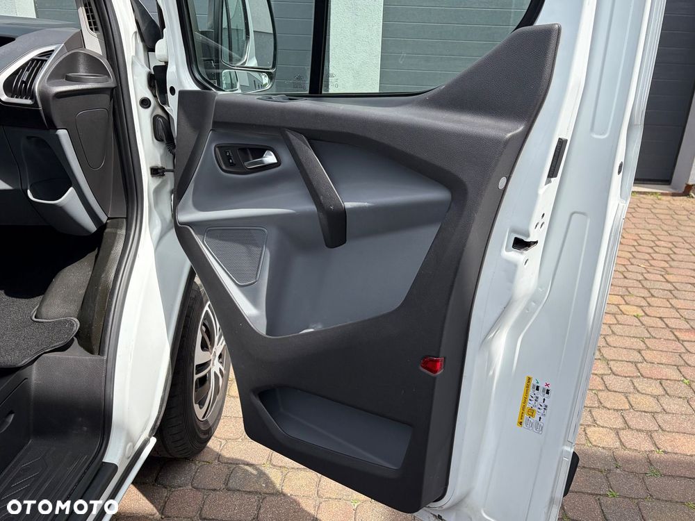 Ford Transit Custom - 21