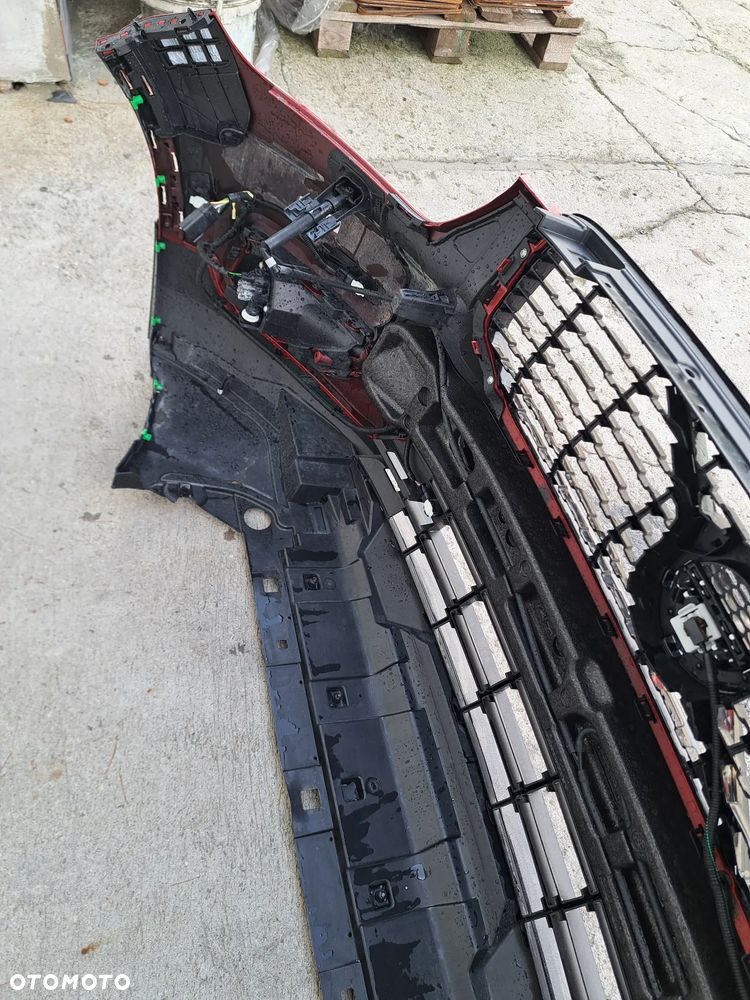 VOLVO XC40 ZDERZAK PRZÓD R.DESING KOD LAKIERU 725 - 8