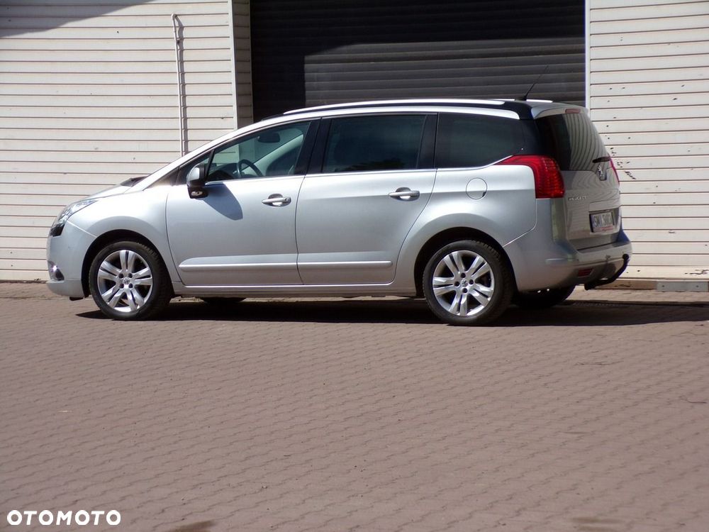 Peugeot 5008 - 9