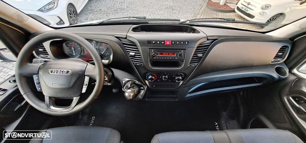 Iveco Daily 35C16 2.3 C/Plataforma - 10