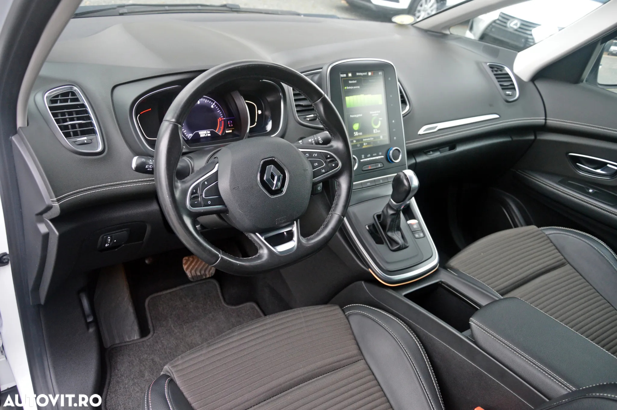 Renault Scenic BLUE dCi 120 EDC BOSE EDITION - 20