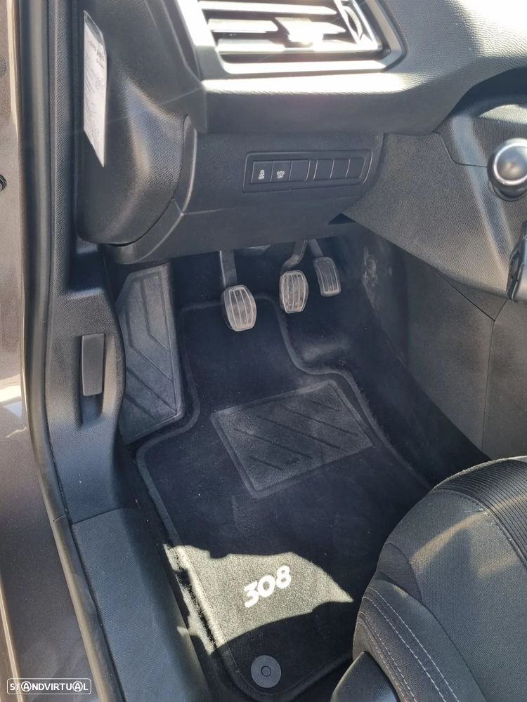 Peugeot 308 1.6 BlueHDi Allure - 18