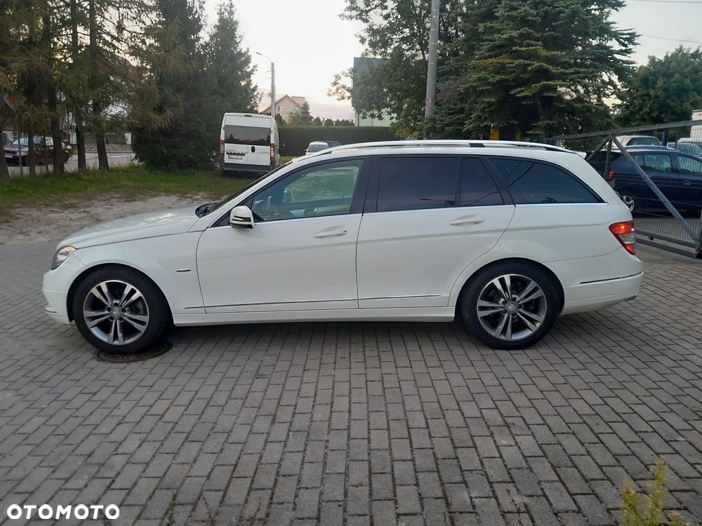 Mercedes-Benz Klasa C 220 CDI DPF Automatik BlueEFFICIENCY Avantgarde - 2