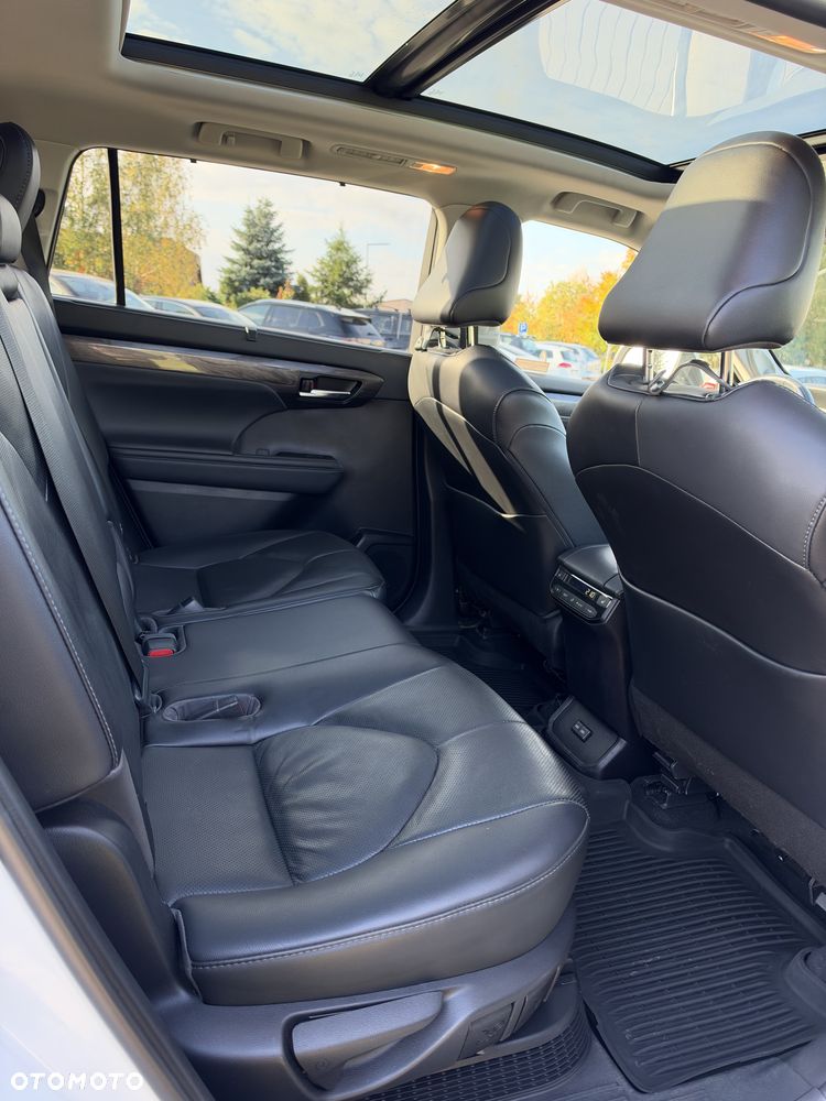 Toyota Highlander 2.5 Hybrid Executive - 9