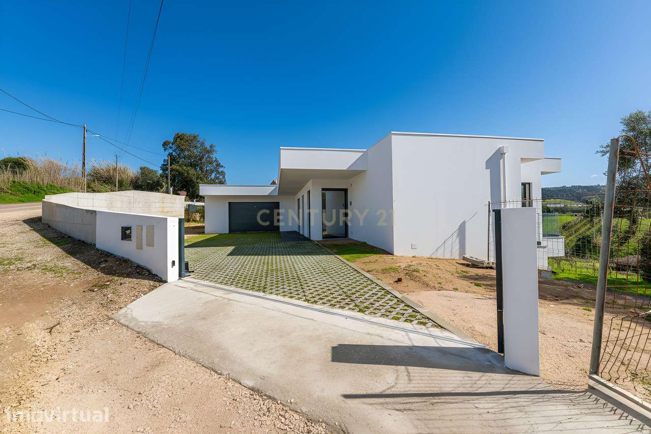 Moradia NOVA T4 de Arquitetura Moderna e Contemporânea –inserida num t - Grande imagem: 3/36