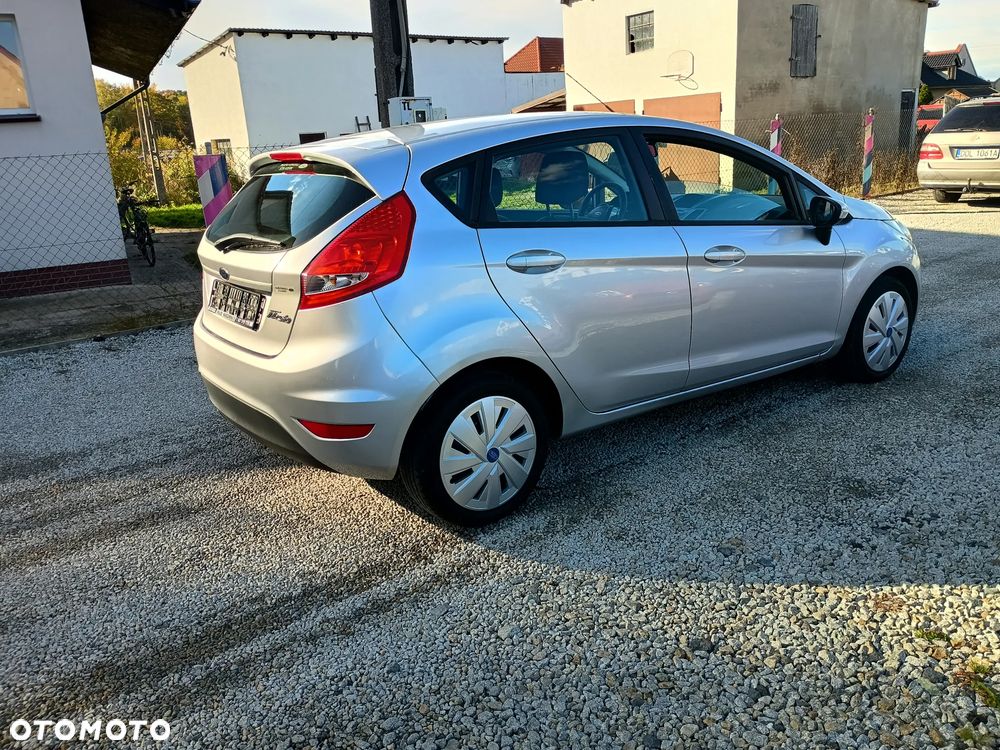 Ford Fiesta - 5