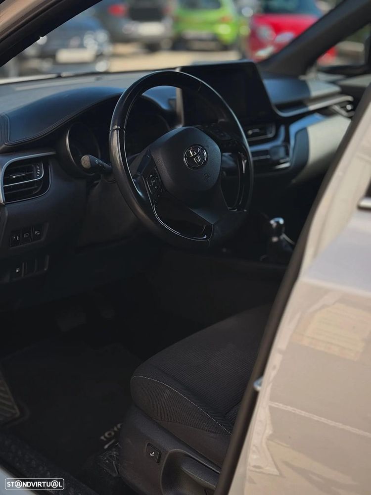 Toyota C-HR - 7