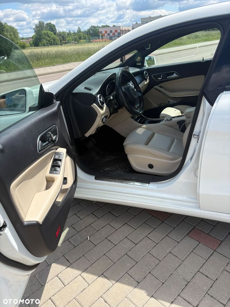 Mercedes-Benz CLA 250 7G-DCT - 5