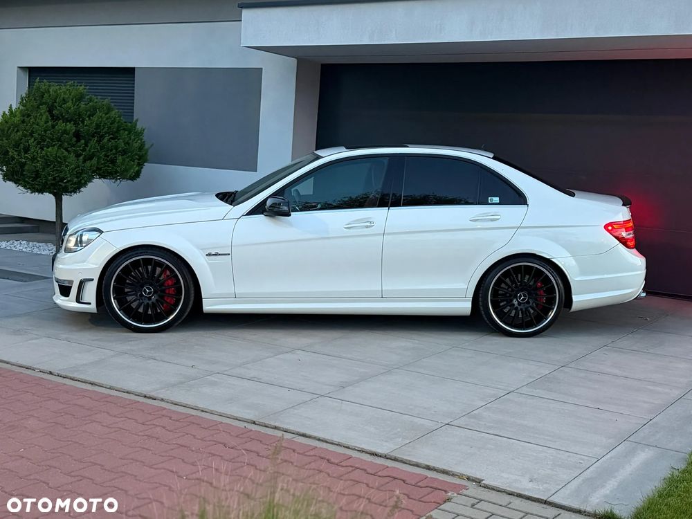 Mercedes-Benz Klasa C AMG 63 - 3