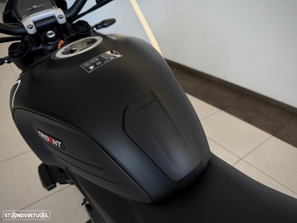Triumph Trident 660 - 14